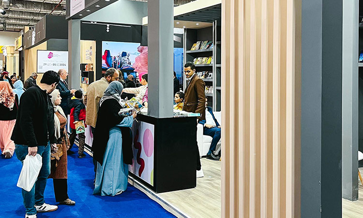 Libro-Idioma de Abu Dhabi