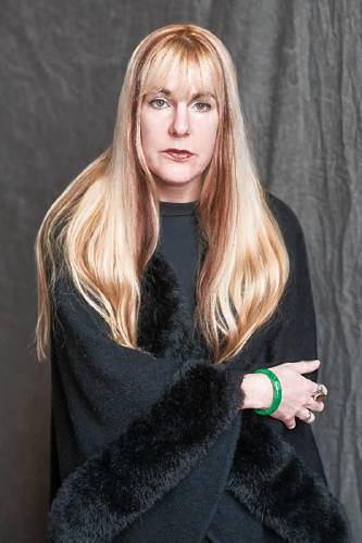 La profesora del New England College, Jennifer Militello, será la Poeta Laureada de New Hampshire.  Su mandato de cinco años comenzará en abril de 2024.