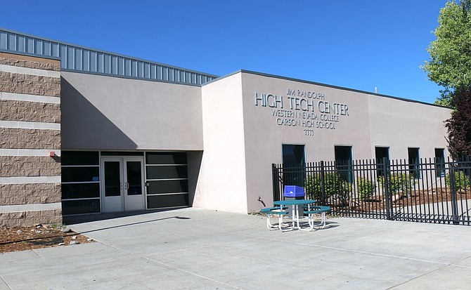 La Junta Escolar de la Ciudad de Carson ha renovado un acuerdo operativo compartido de un año con Western Nevada College para el Centro Tecnológico Jim Randolph en el campus de la Escuela Secundaria Carson.