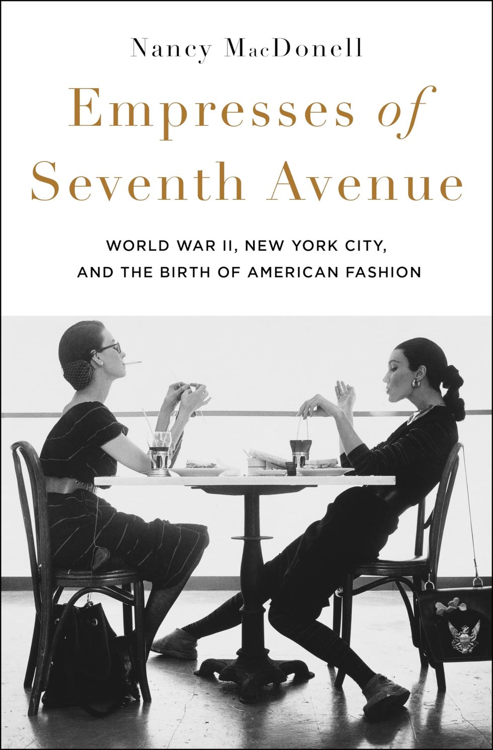 Seven Avenue: World War II War II, Nueva York y modelo estadounidense Seven Avenue: World War II War II, Nueva York y modelo estadounidense