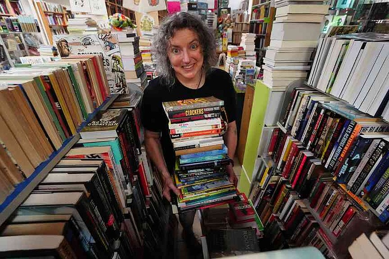 Michelle Souldiere, Green Handy Lord, Biblioteca Verde, Biblioteca Verde, jueves, jueves 7, jueves 7, jueves 7 de agosto, jueves, jueves 7, jueves 7.