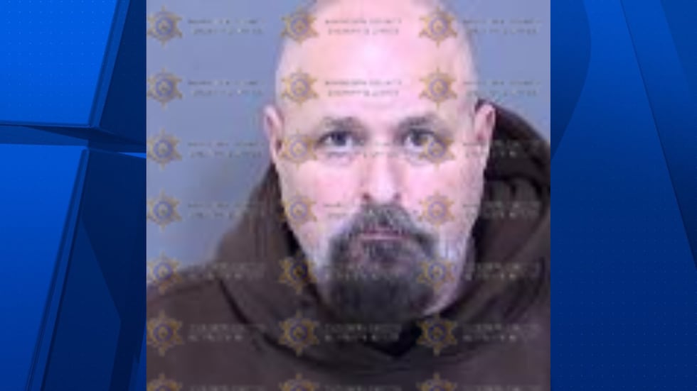 MCSO arresta al maestro de la escuela secundaria Cocopah, Michael Gill, por cargos sexuales Michael Gill...